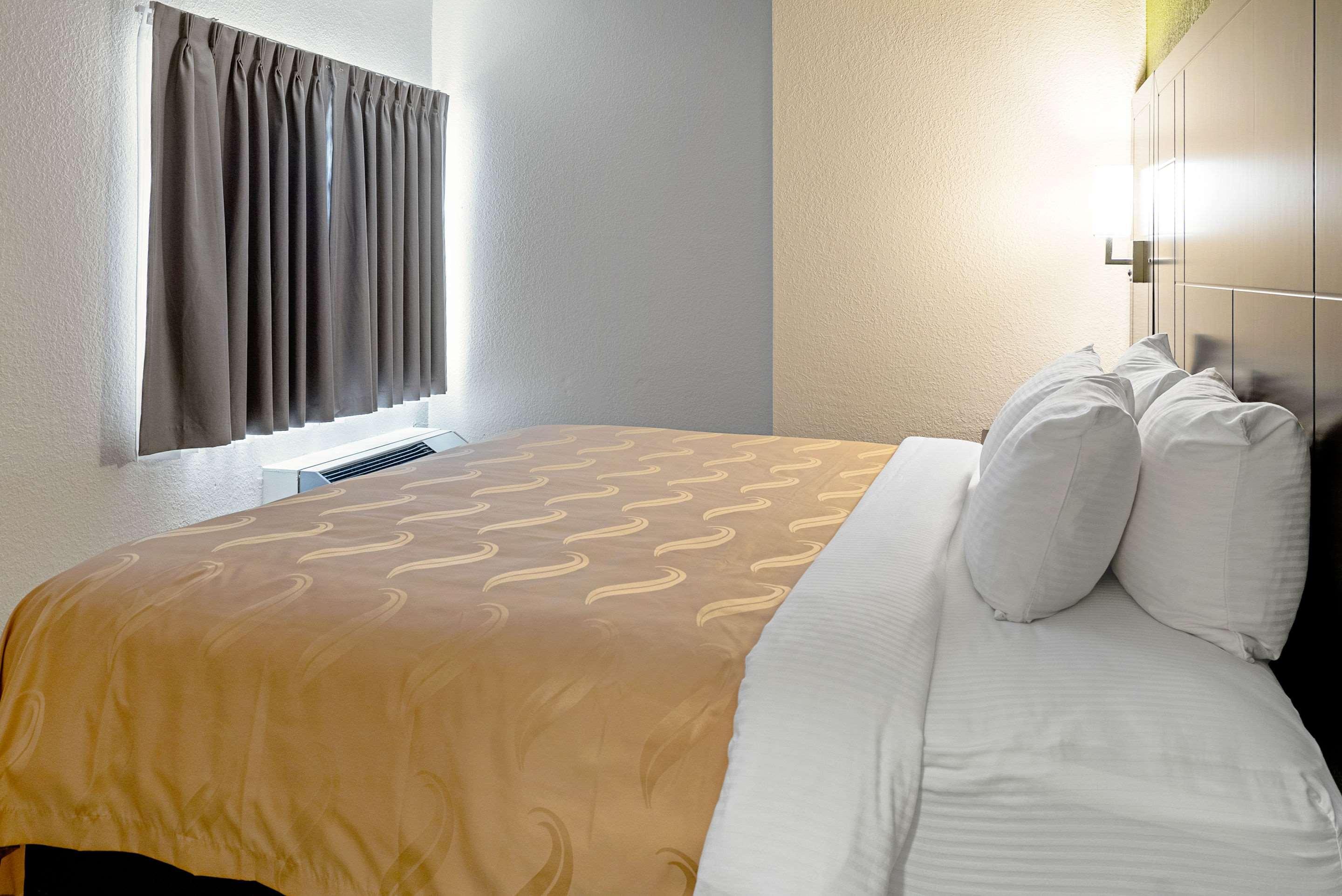 Quality Inn & Suites Robbinsville Ngoại thất bức ảnh