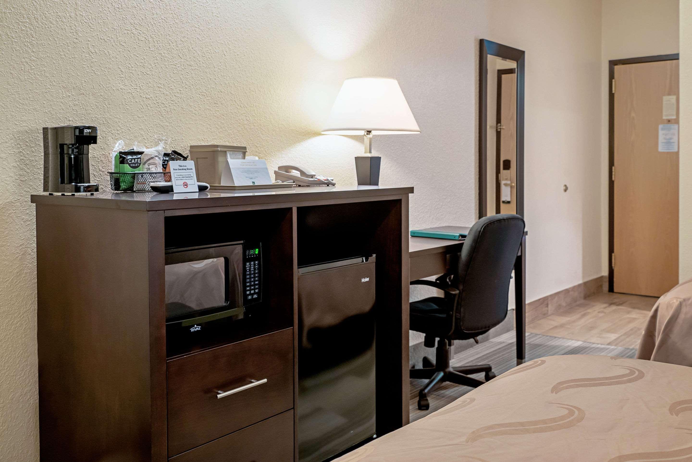Quality Inn & Suites Robbinsville Ngoại thất bức ảnh