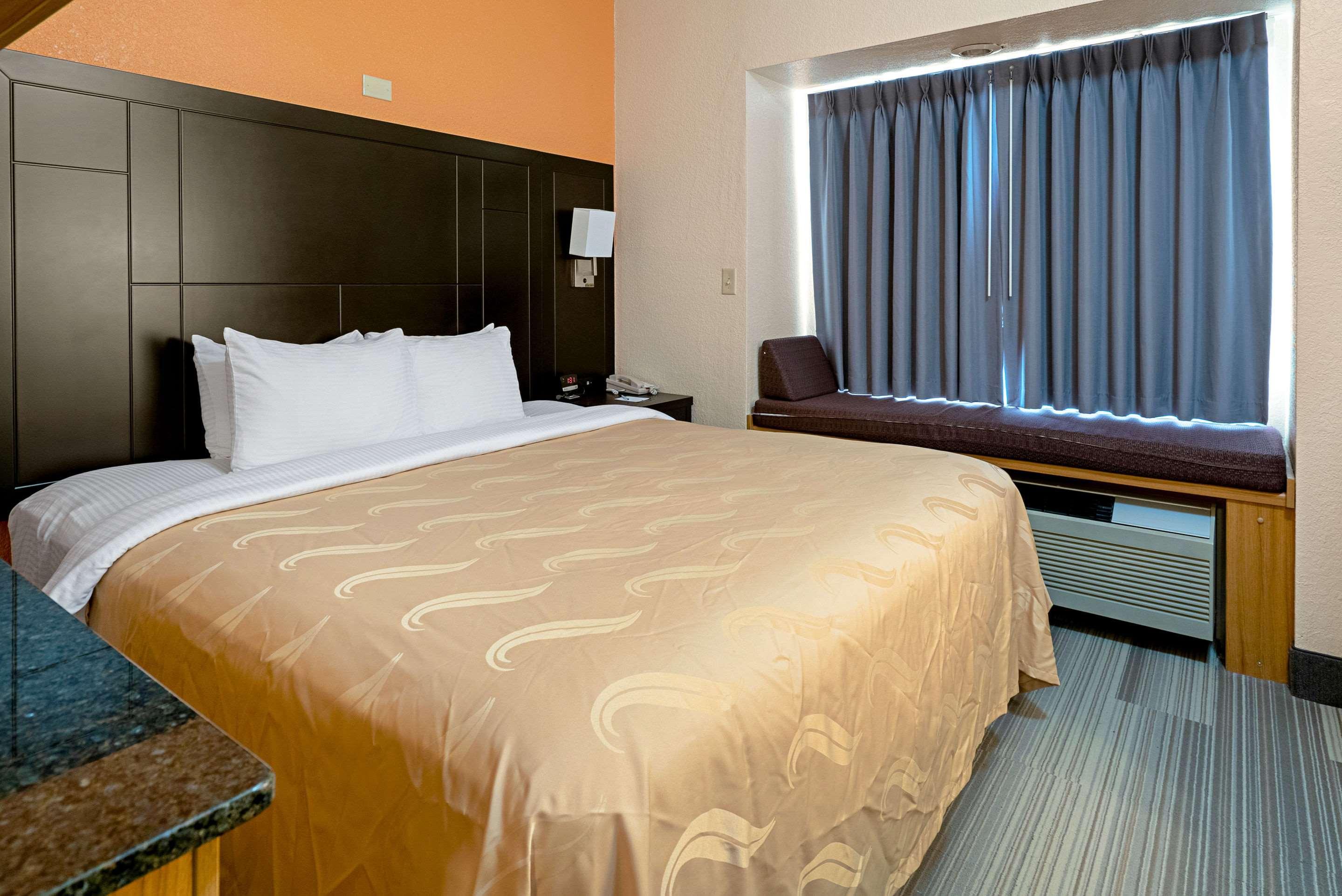 Quality Inn & Suites Robbinsville Ngoại thất bức ảnh