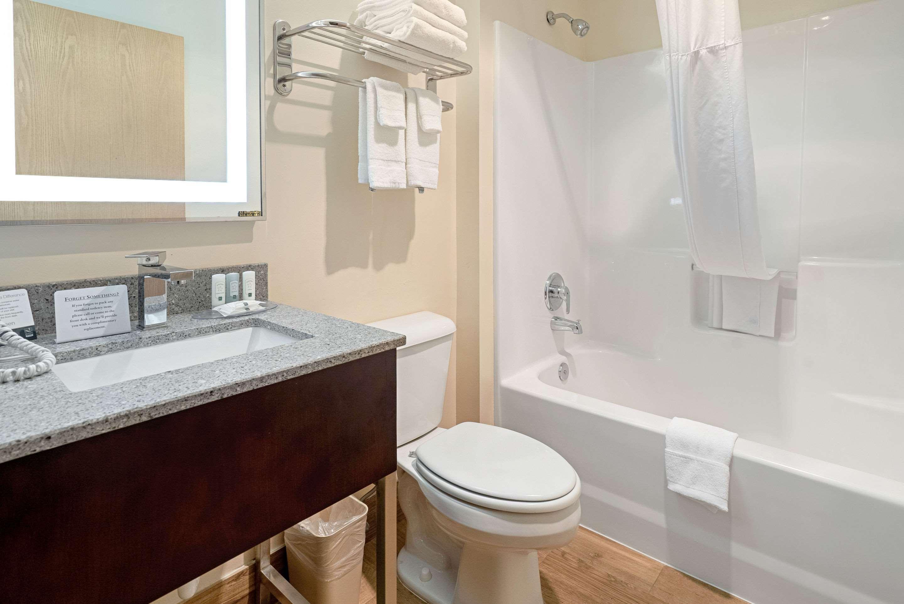 Quality Inn & Suites Robbinsville Ngoại thất bức ảnh