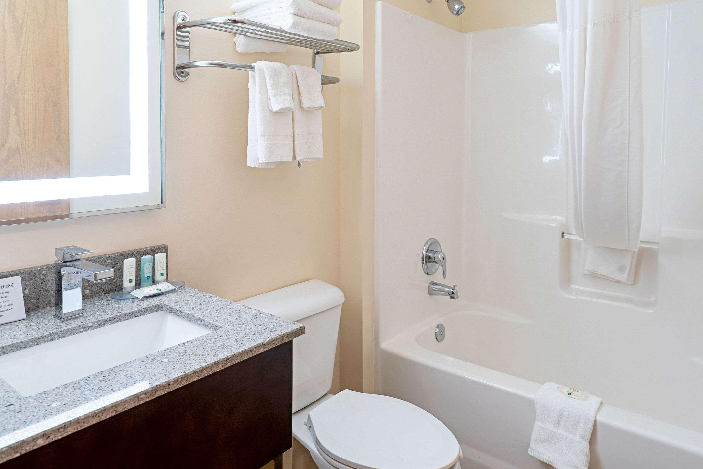 Quality Inn & Suites Robbinsville Ngoại thất bức ảnh