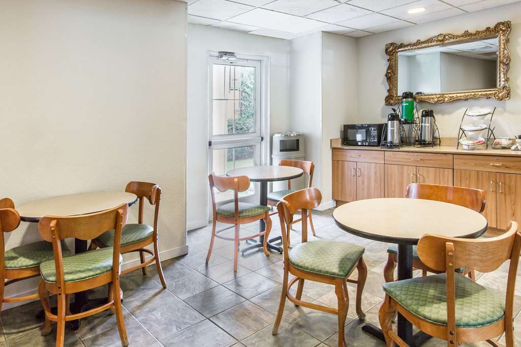 Quality Inn & Suites Robbinsville Tiện nghi bức ảnh