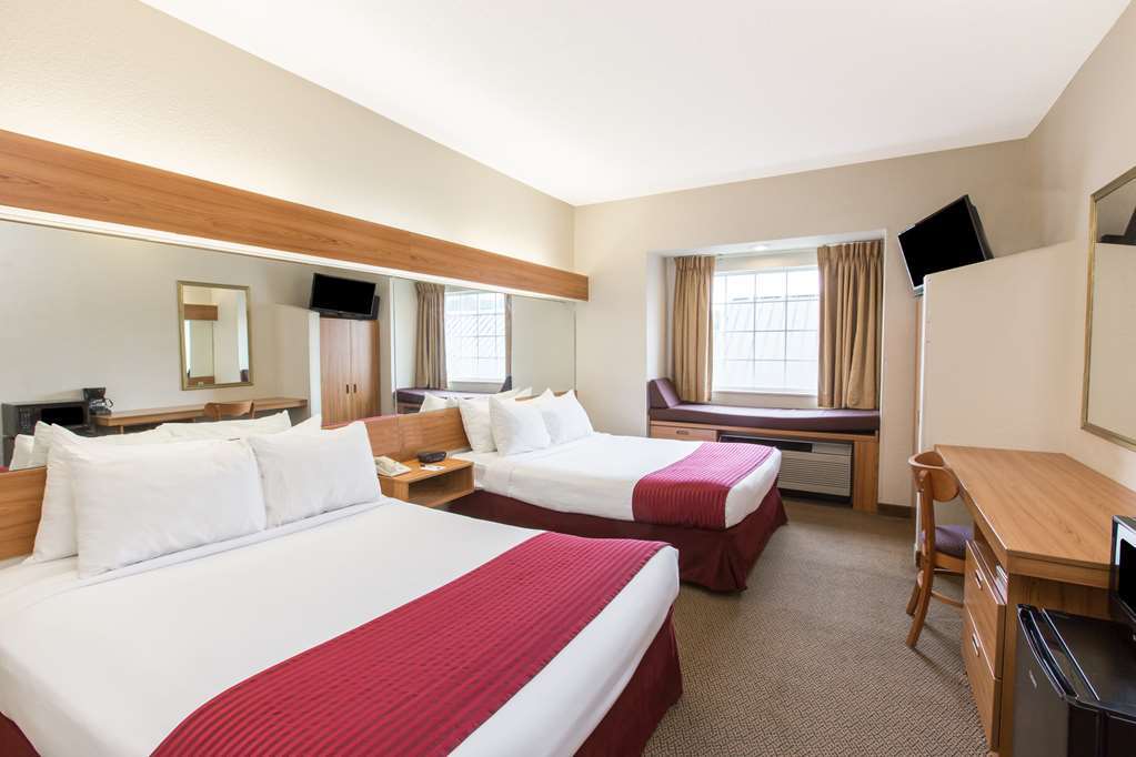 Quality Inn & Suites Robbinsville Phòng bức ảnh